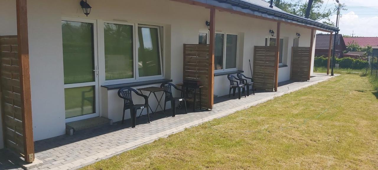 Willa Wieniotowo Przy Lesie I Plazy Ap Am Wald Und Strand Ustronie Morskie Kültér fotó