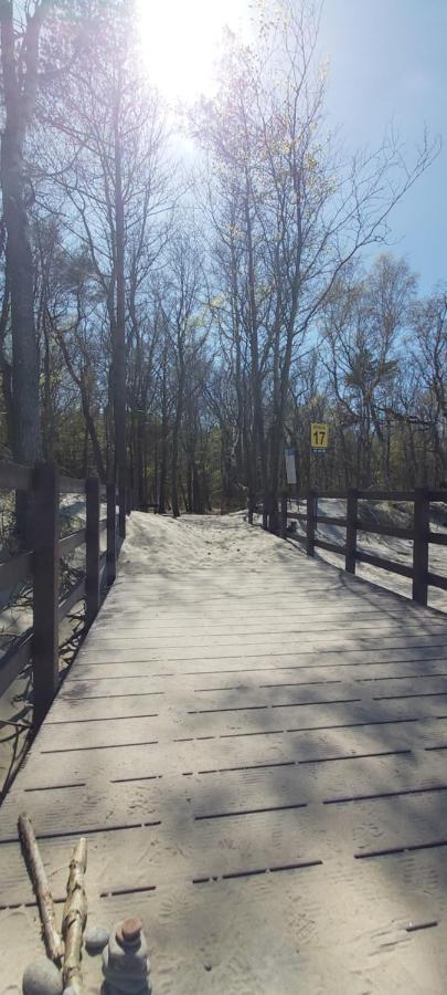 Willa Wieniotowo Apartamenty Przy Lesie I Plazy Ap Am Wald Und Strand Ustronie Morskie Kültér fotó