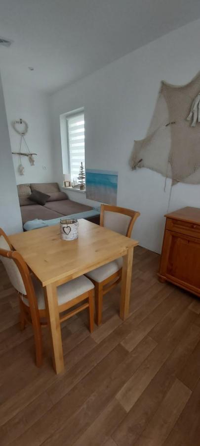 Willa Wieniotowo Apartamenty Przy Lesie I Plazy Ap Am Wald Und Strand Ustronie Morskie Kültér fotó